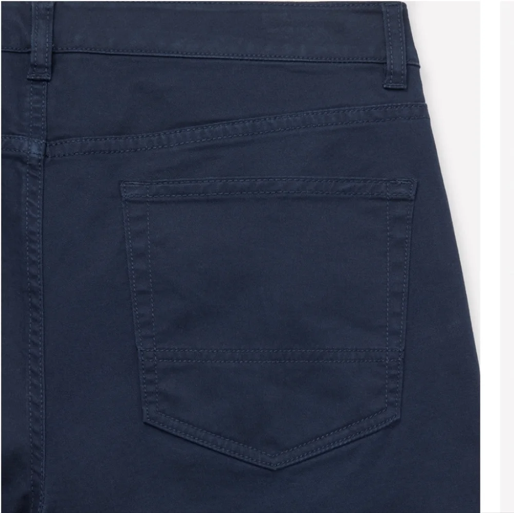 UNTUCKit pocket chino